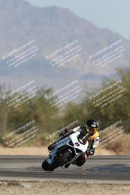 media/Oct-25-2025-Race Pace (Sat) [[47cce5476f]]/Non Verified (1st 20 Minutes of Every Hour)/4-Turn 2 (1112am)/